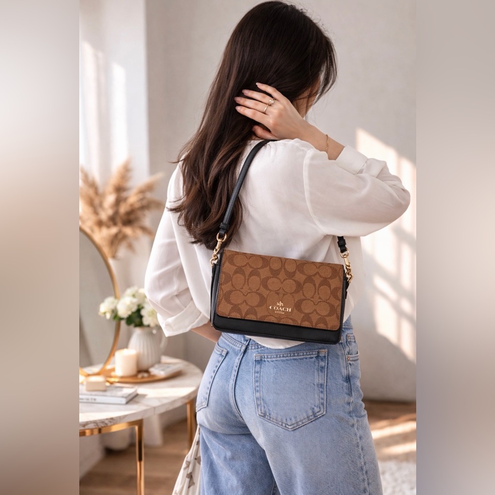 Coach brown crossbody wallet bag, detachable strap #purse #luxury